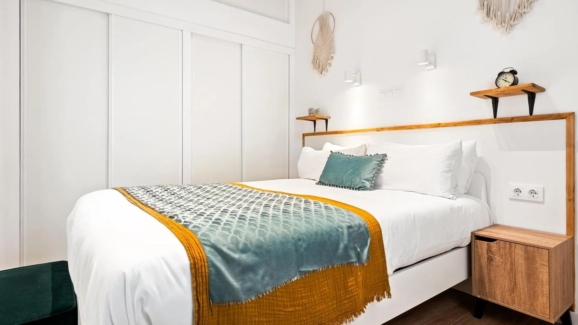 Lodging Apartments Almirall Beach 11 Barcelona Spanyolország