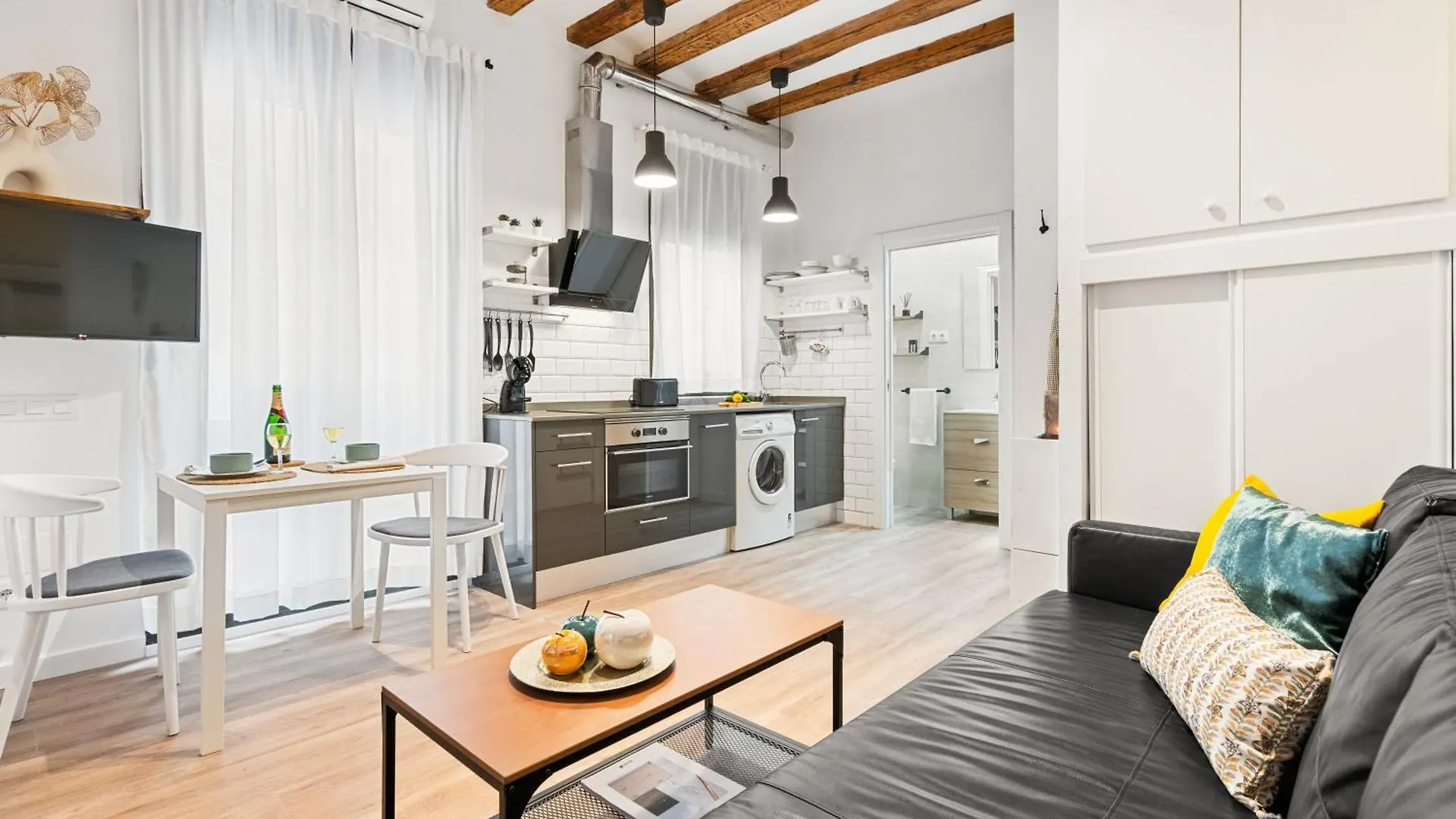 Lodging Apartments Almirall Beach 11 Barcelona